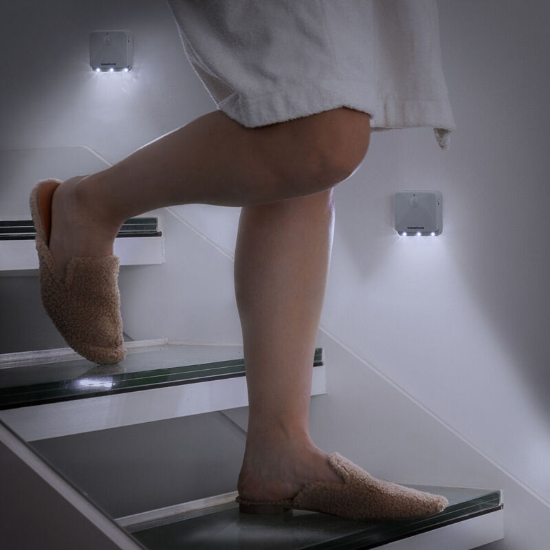 foto del prodotto innovagoods luce led con sensore di movimento lumtoo 2 unit 