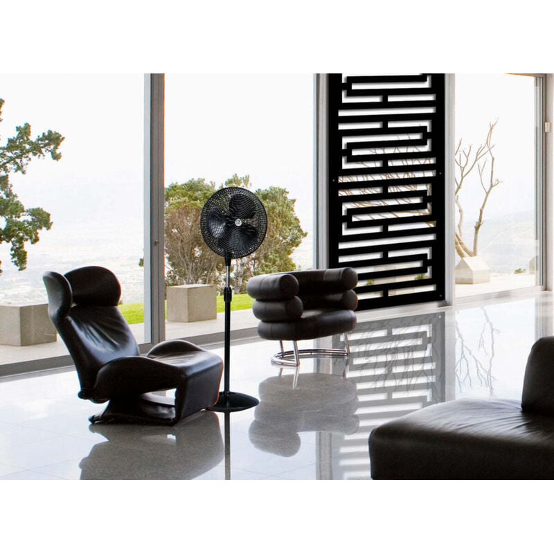 foto del prodotto intrico pannello in pvc traforato parasole misura 73x148 cm colore nero