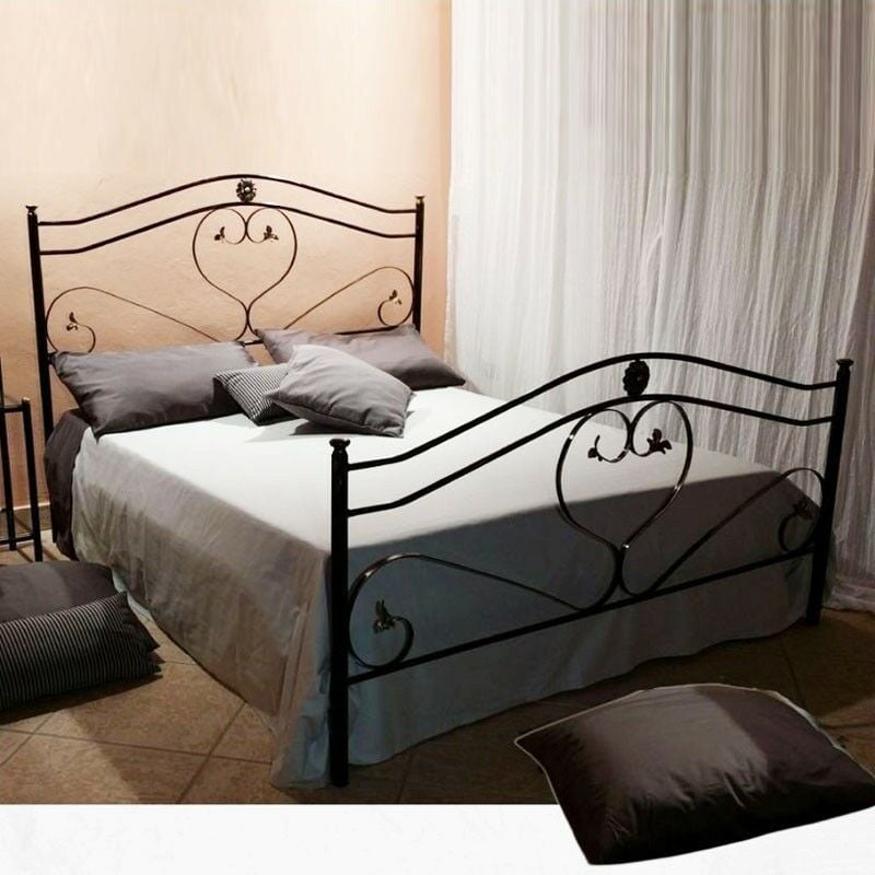 foto del prodotto iperbriko letto matrimoniale in ferro battuto con pediera nero oro ginestra 170x202x h131,5 cm