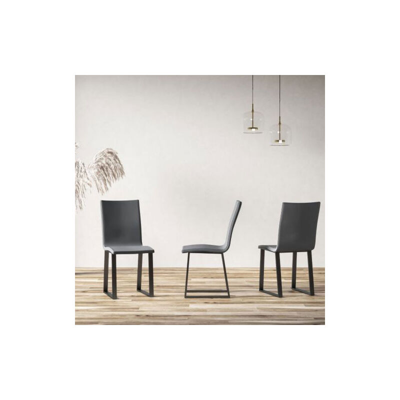 foto del prodotto itamoby sedia cucina in similpelle antracite con gambe a slitta