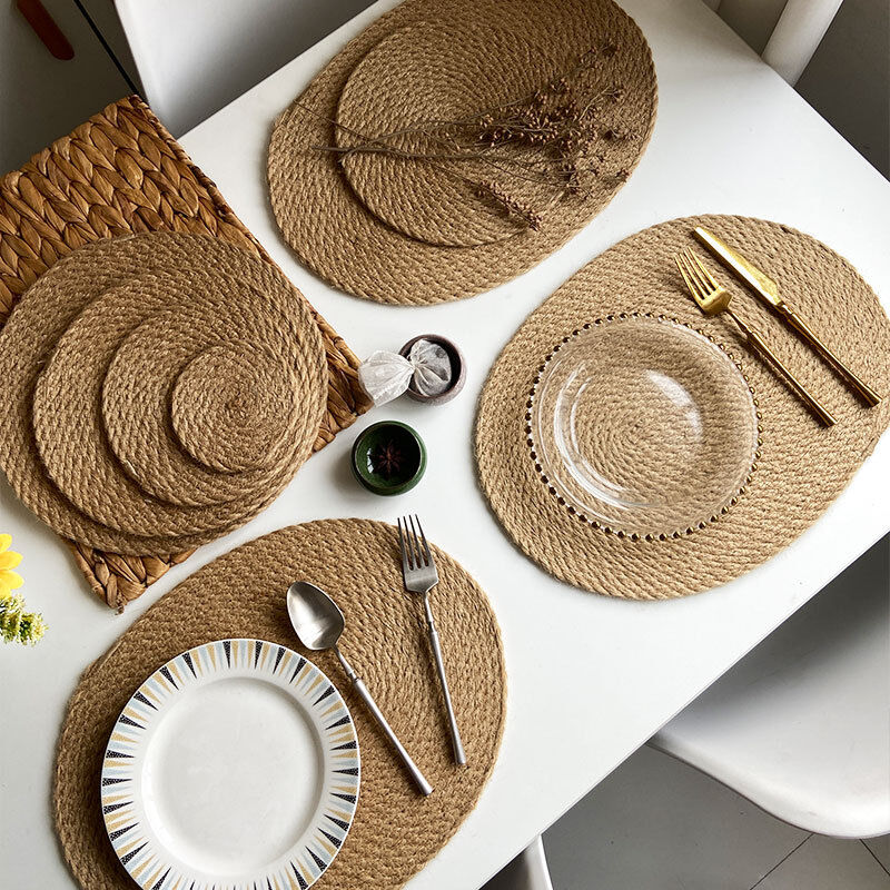 foto del prodotto jn.songs set di 4 tovagliette, tovaglietta antiscivolo intrecciata e resistente al calore per natale partito cucina 11cm