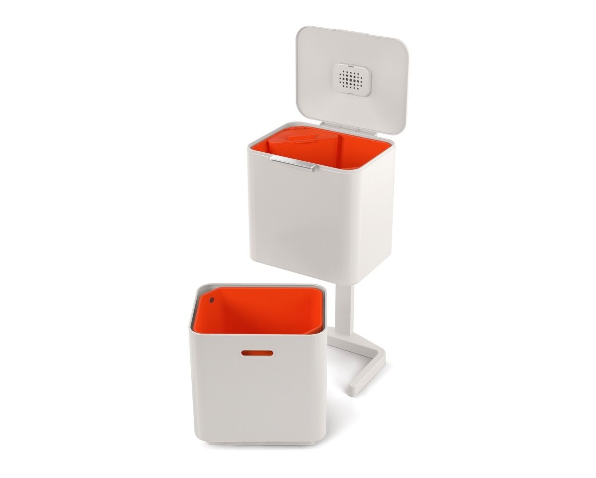 foto del prodotto joseph joseph totem max pattumiera da cucina con coperchio e filtro anti odore, bidone per raccolta differenziata, sistema di separazione con 3 scomparti, 60 litri, colore pietra