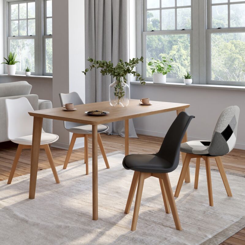 foto del prodotto juego de 4 sillas escandinavas sara en gris oscuro, blanco y negro con patchwork negro, gris y blanco