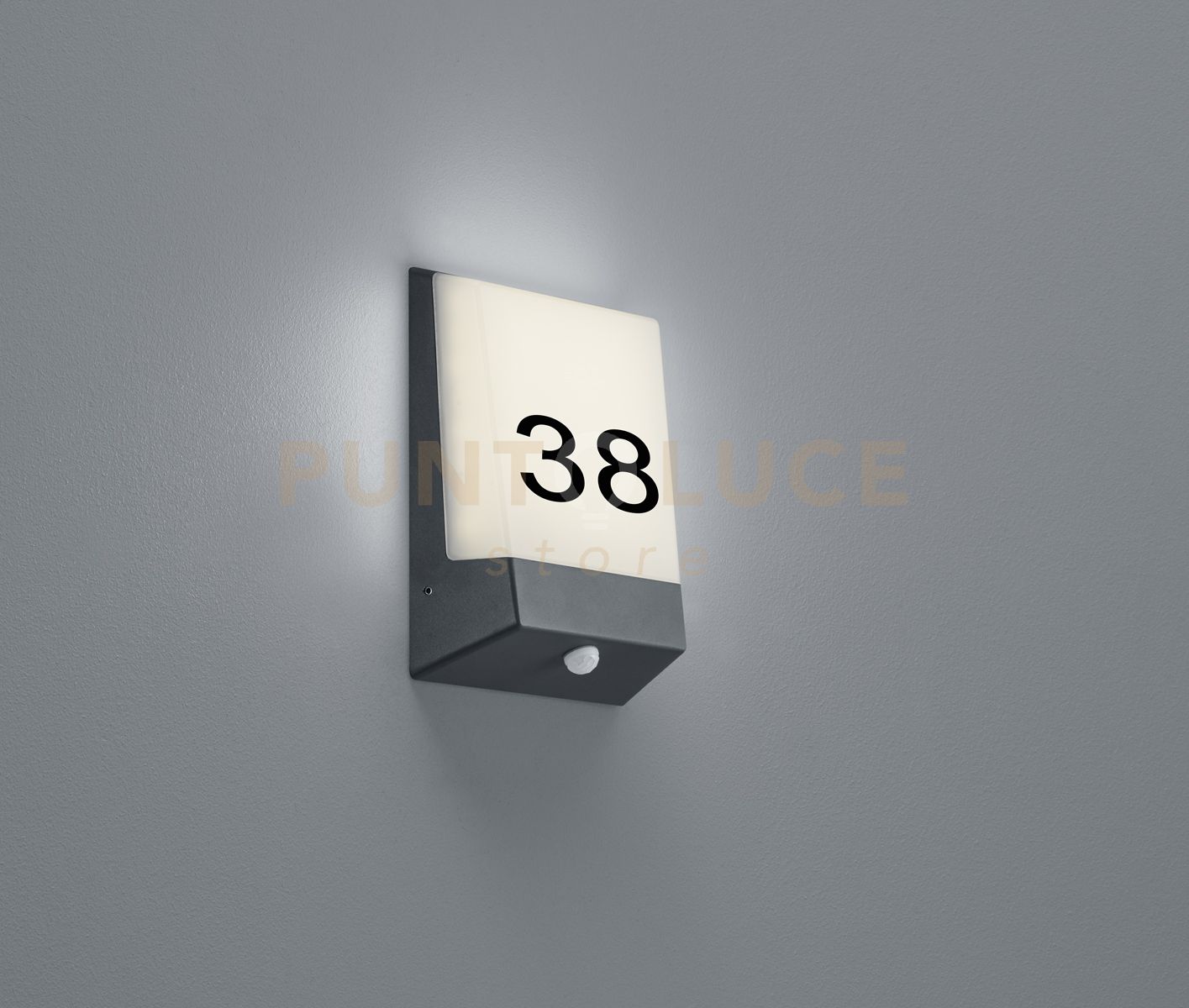 foto del prodotto kasai applique led 9w 50lm, 3000k antracite con sensore e numero civico 16x21cm