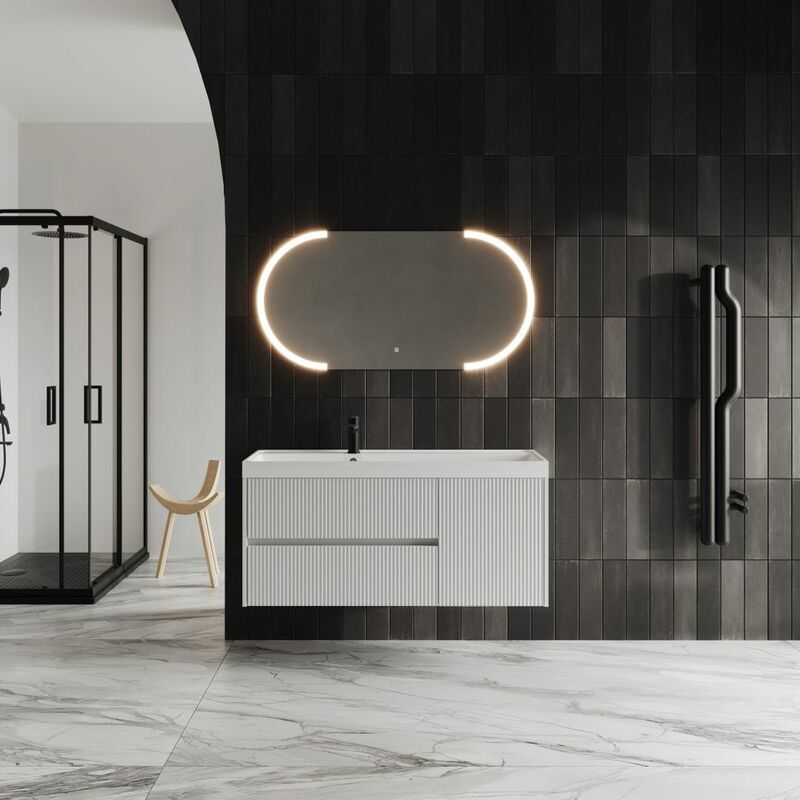 foto del prodotto kiamami valentina mobile bagno bianco opaco cannettato 120cm specchio a led cortina