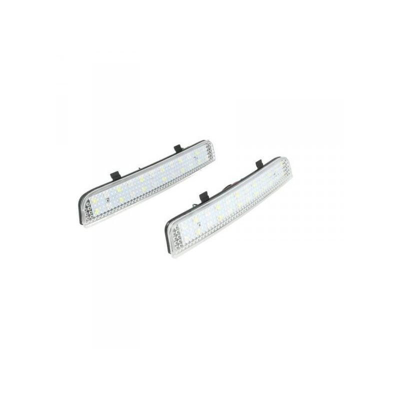 foto del prodotto kit 2 fanali posteriori a led trasparente per land rover freelander 2 range rover l322