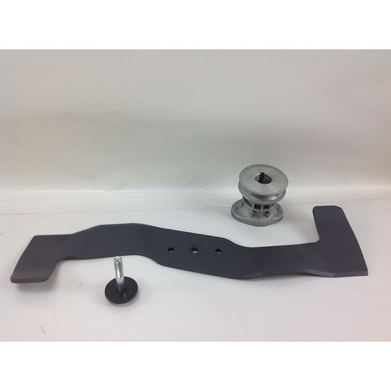 foto del prodotto kit con mozzo lama vite e rondella oleomac rasaerba g48tk comfort plus k605 
