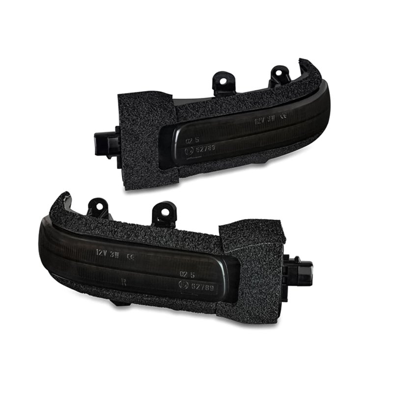 foto del prodotto kit freccia led specchietto retrovisore dinamico sequenziale toyota rav4 highlander tocama lente fume arancione