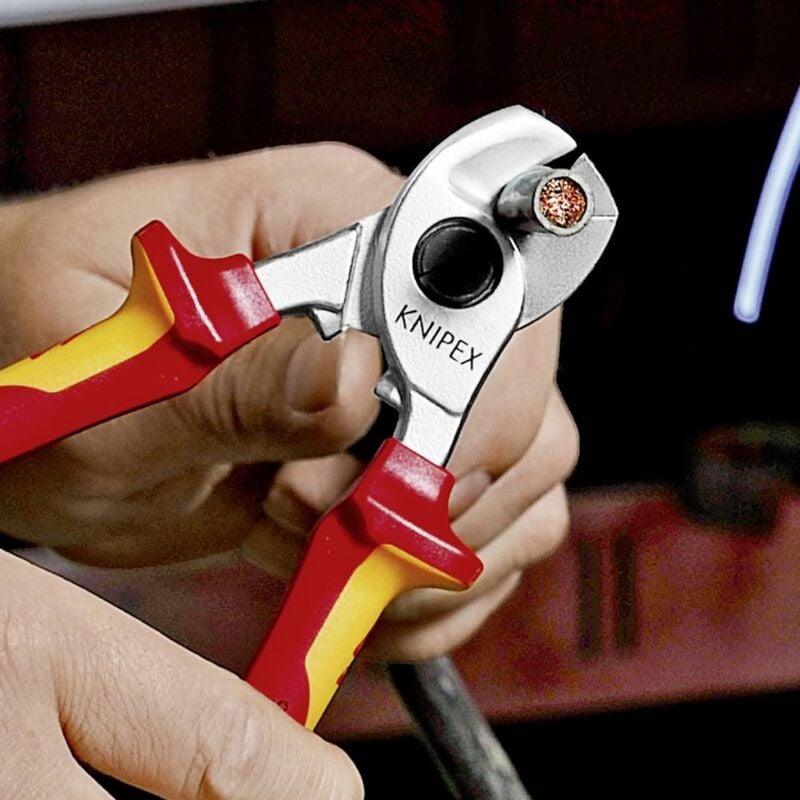 foto del prodotto knipex forbici per cavi adatto per isolamento cavi in alluminio e rame, fili singoli e multipli 15 mm 50 mm 0 95 26