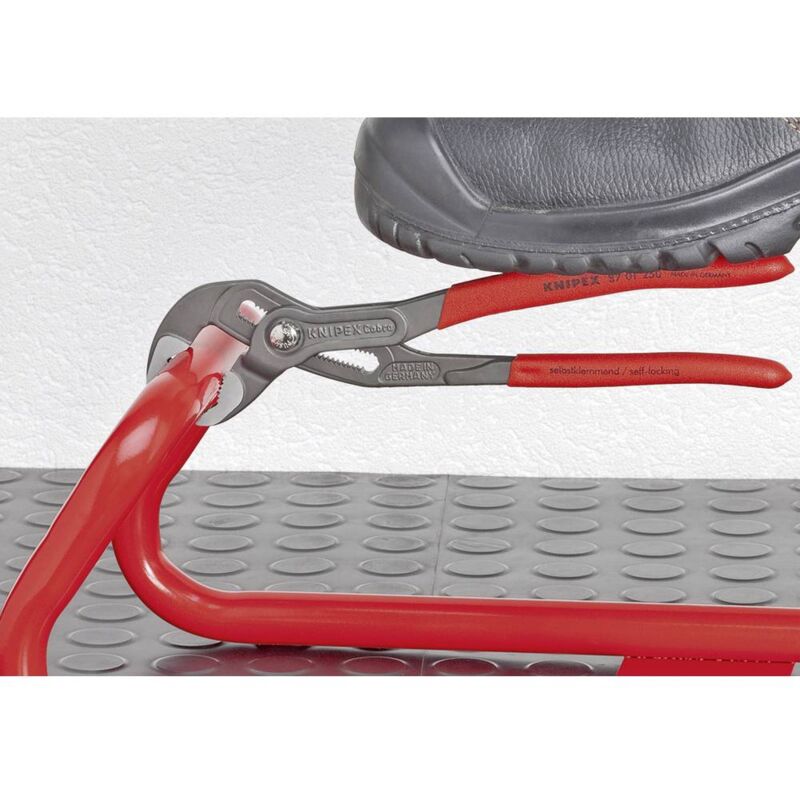 foto del prodotto knipex pinza regolabile per tubi e dadi 46 mm 250 mm 50 mm cobra
