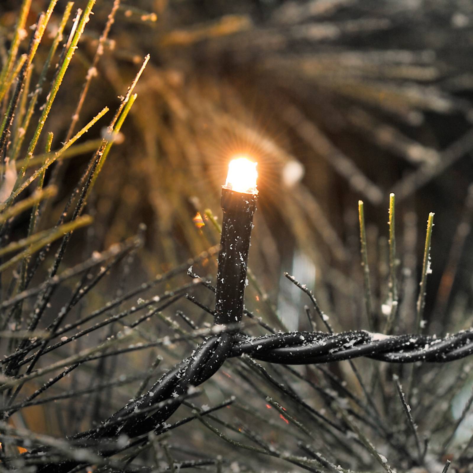 foto del prodotto konstsmide christmas ghirlanda luminosa led micro 400 con trasformatore