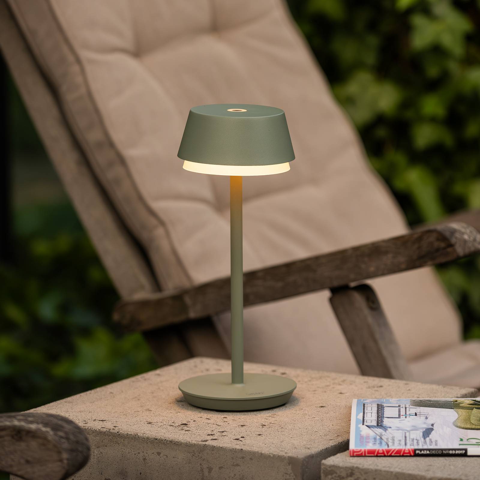 foto del prodotto konstsmide lampada led da tavolo lyon, verde grigio, ip54, dimmer, cct, rgb