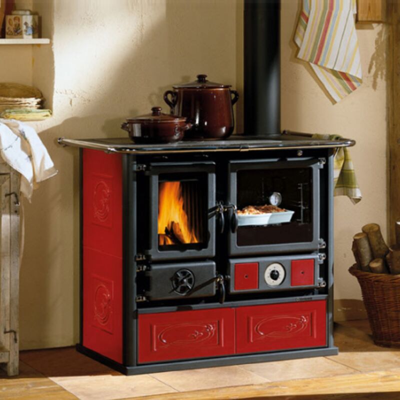 foto del prodotto la nordica extraflame termocucina a legna termorosa dsa 15,5 kw per 444 m in maiolica liberty bordeaux