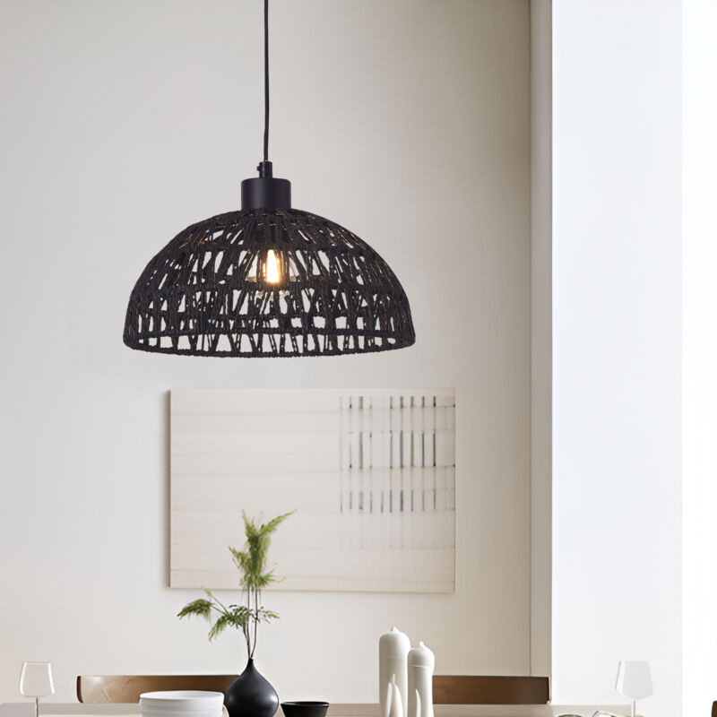 foto del prodotto lampada a sospensione alton con paralume in rattan intrecciato nero lux.pro
