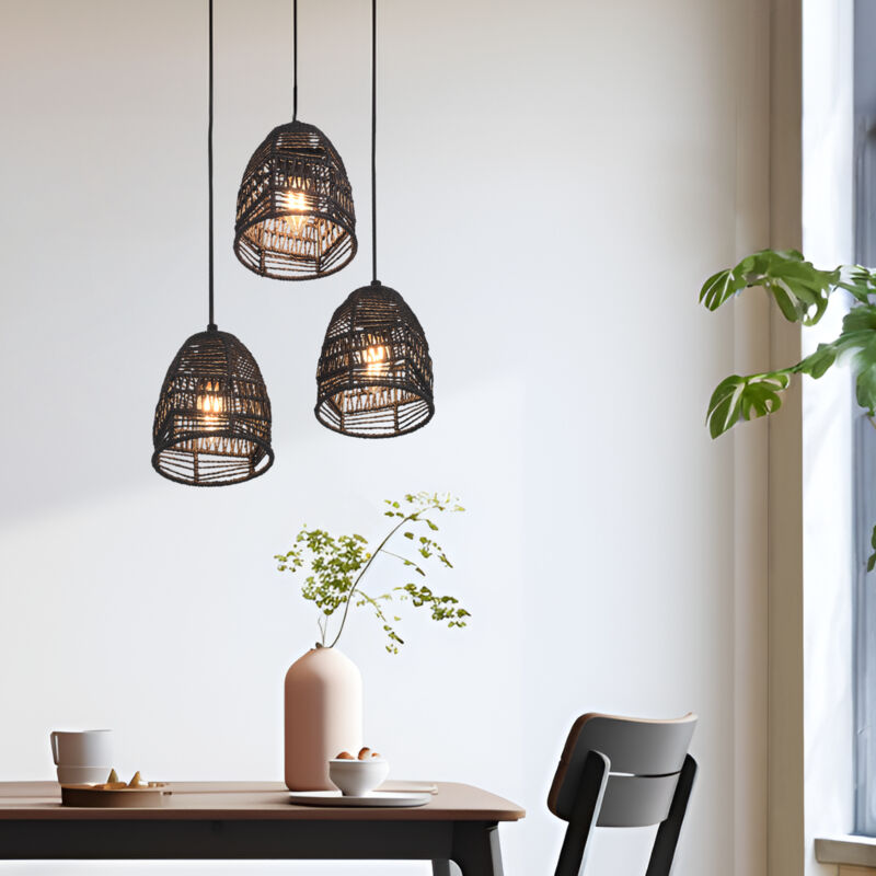 foto del prodotto lampada a sospensione andover con 3 paralumi in rattan nero lux.pro