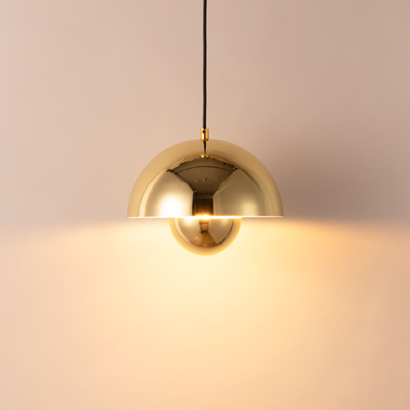 foto del prodotto lampada a sospensione di design vintage lea e27