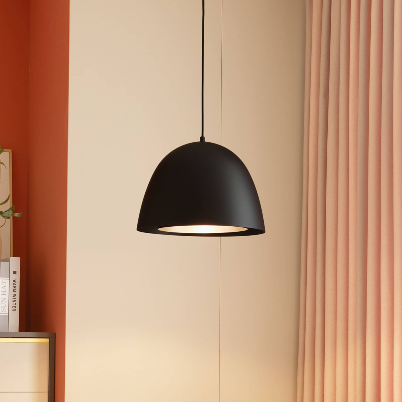 foto del prodotto lampada a sospensione lucande di delarion, nero argento, alluminio