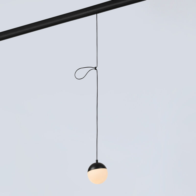 foto del prodotto lampada a sospensione sfera led a binario magnetico 48v 6w bianco caldo
