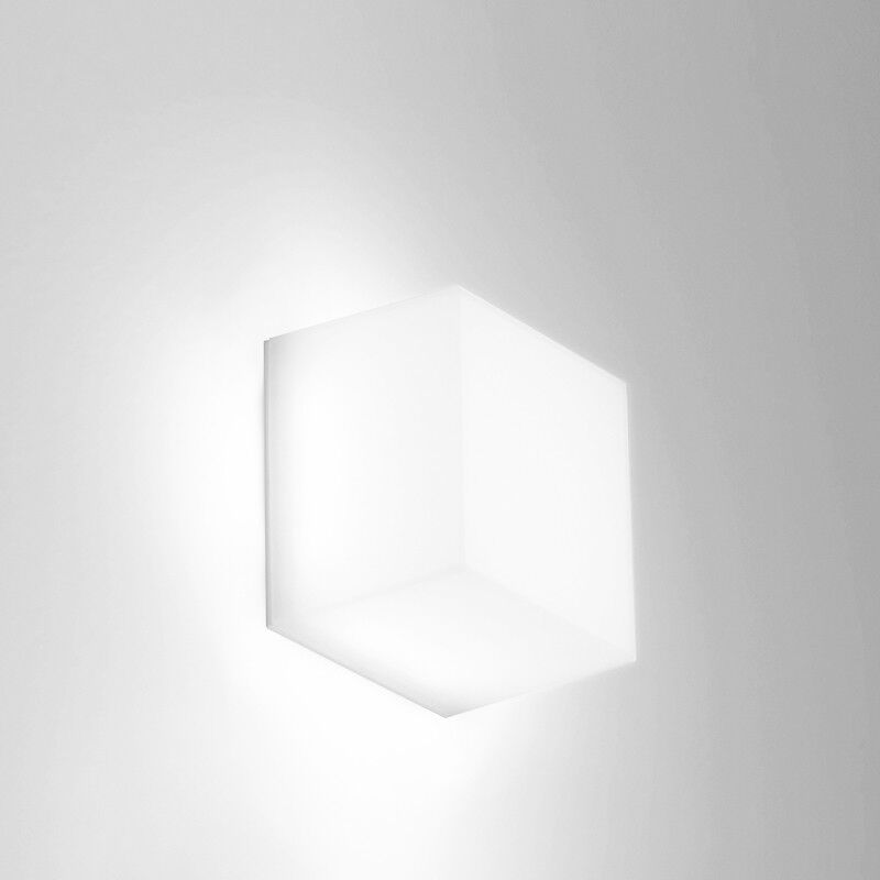 foto del prodotto lampada applique a led nobile ice 5w 3000k ip65 ic10 3k