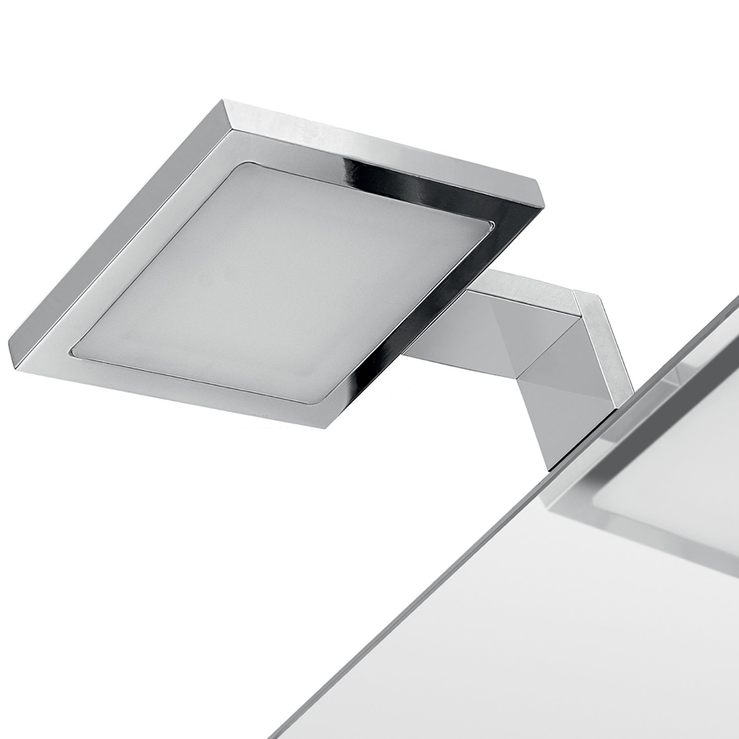 foto del prodotto lampada applique led con telaio di fissaggio in cromall e resine termoplastice do40 serie gedy ibiza cromato