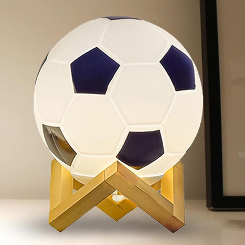 foto del prodotto lampada da calcio 3d con luminosit regolabile, luce notturna a led, alimentata tramite usb, luce calda, piccola lampada da tavolo, base in legno