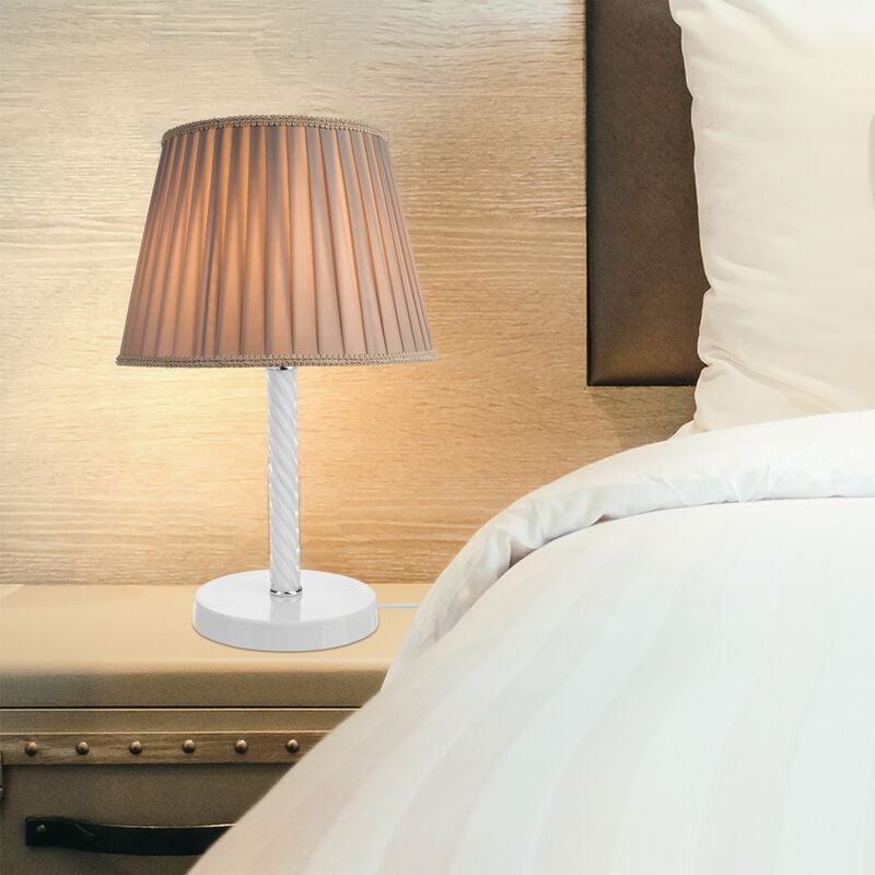 foto del prodotto lampada da comodino kilbride con paralume in tessuto e stelo in metallo e vetro color sabbia bianco lux.pro