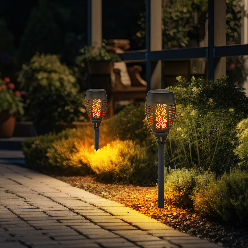 foto del prodotto lampada da incasso a luce solare effetto fuoco, luce solare nera per esterni, picchetto solare, punzonature decorative, led bianco caldo, pxa