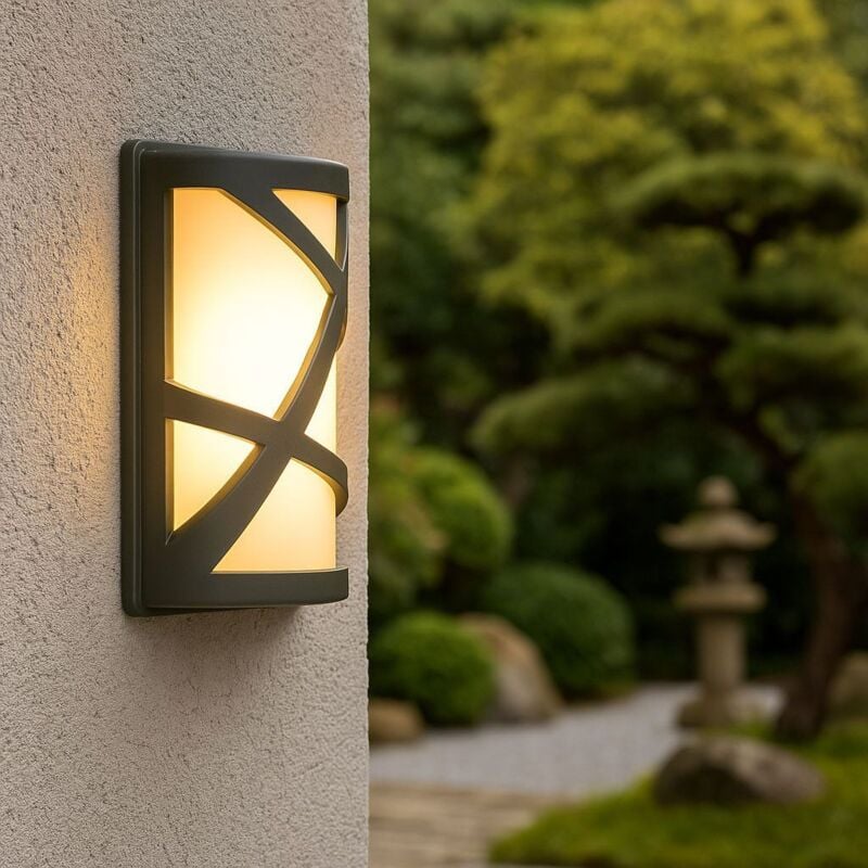 foto del prodotto lampada da parete osaka grigio antracite attacco e27 ip44