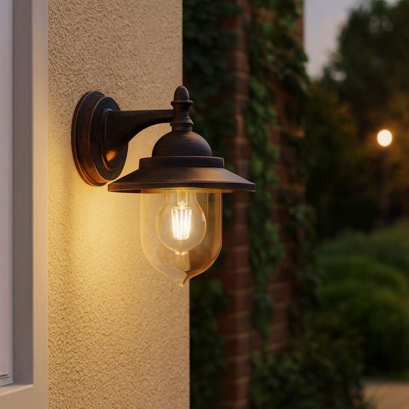 foto del prodotto lampada da parete per esterno london e27 ruggine ip44