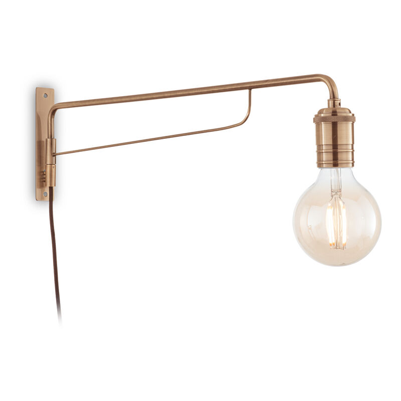 foto del prodotto lampada da parete triumph ap1 ottone