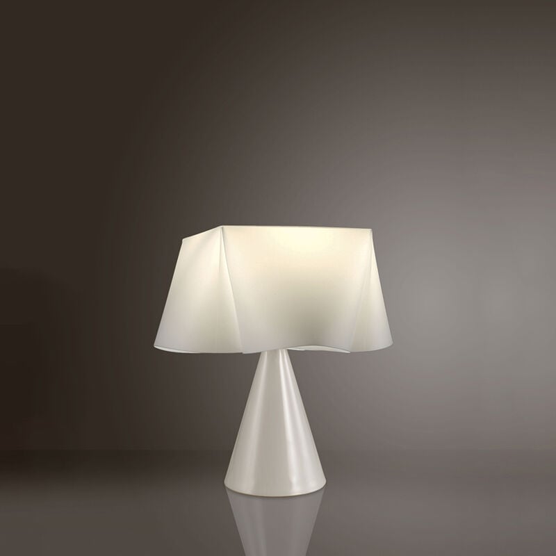 foto del prodotto lampada da tavolo a cono 1 luce wanda in polilux bianco d30 made in italy
