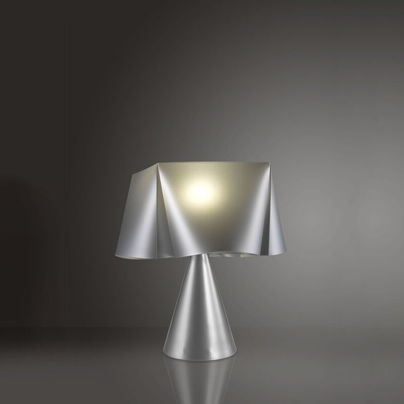 foto del prodotto lampada da tavolo a cono 1 luce wanda in polilux silver d30 made in italy