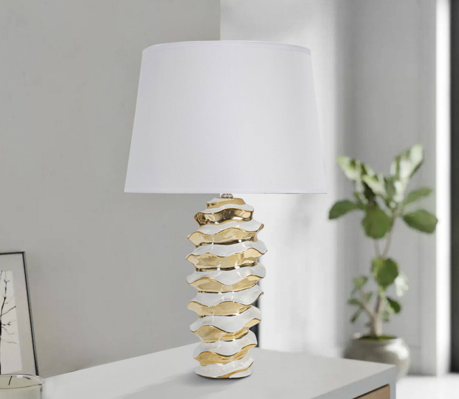 foto del prodotto lampada da tavolo ashcan, luce da scrivania, luminaria da ufficio, lampada da lavoro, 33x33 h53 cm, bianco e oro