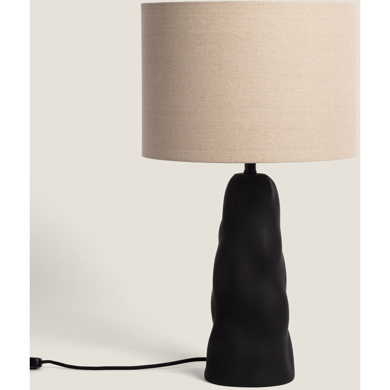 foto del prodotto lampada da tavolo in metallo e lino criss nero