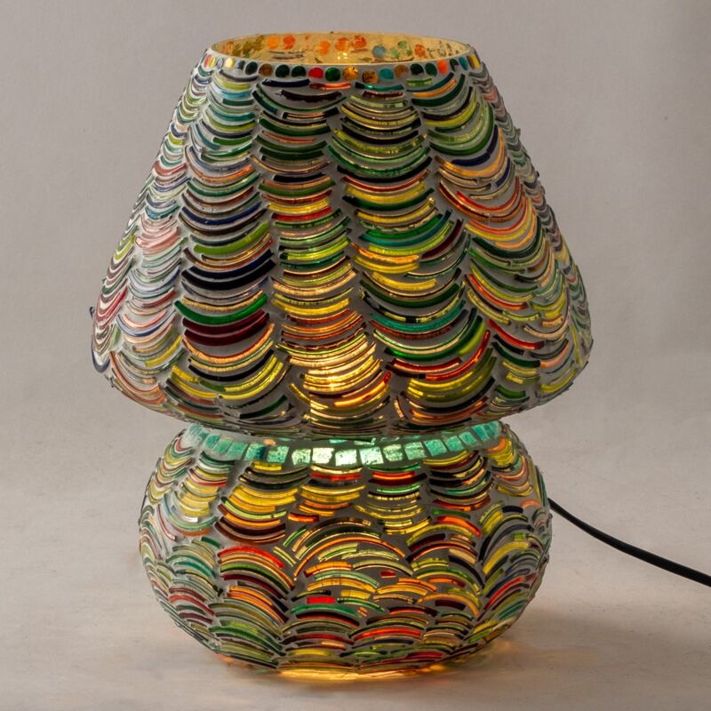 foto del prodotto lampada da tavolo in stile fungo con design a mosaico nei toni del verde