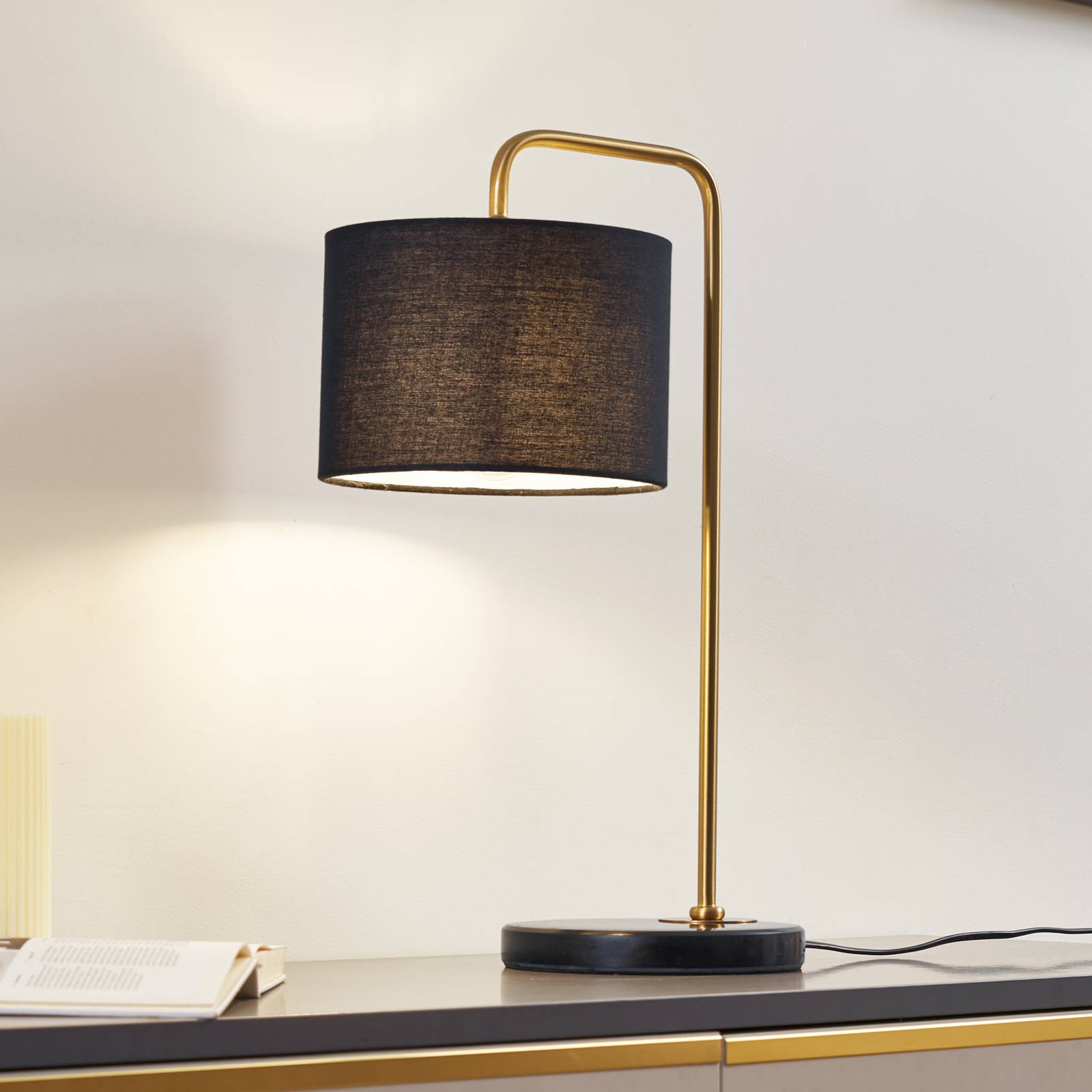 foto del prodotto lampada da tavolo lindby hillary, nero oro, marmo, 49 cm