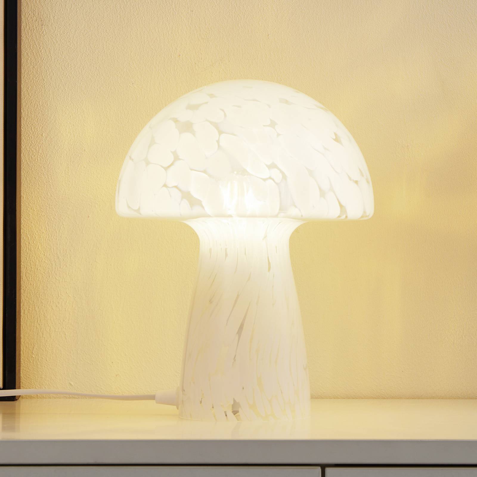 foto del prodotto lampada da tavolo lindby hubi, bianco, vetro, 22 cm, a forma di fungo