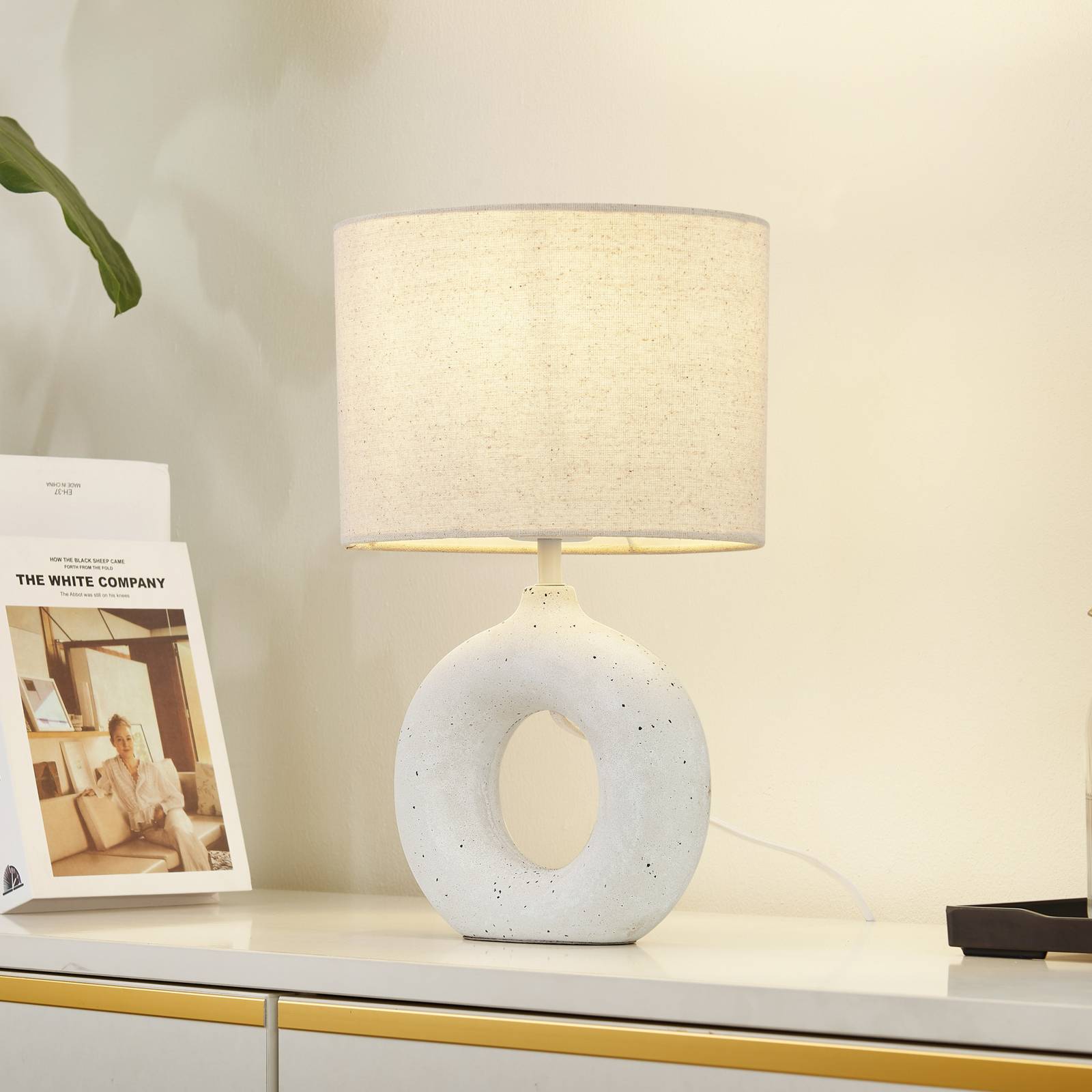 foto del prodotto lampada da tavolo lindby kody, beige, tessuto, ceramica, 37 cm