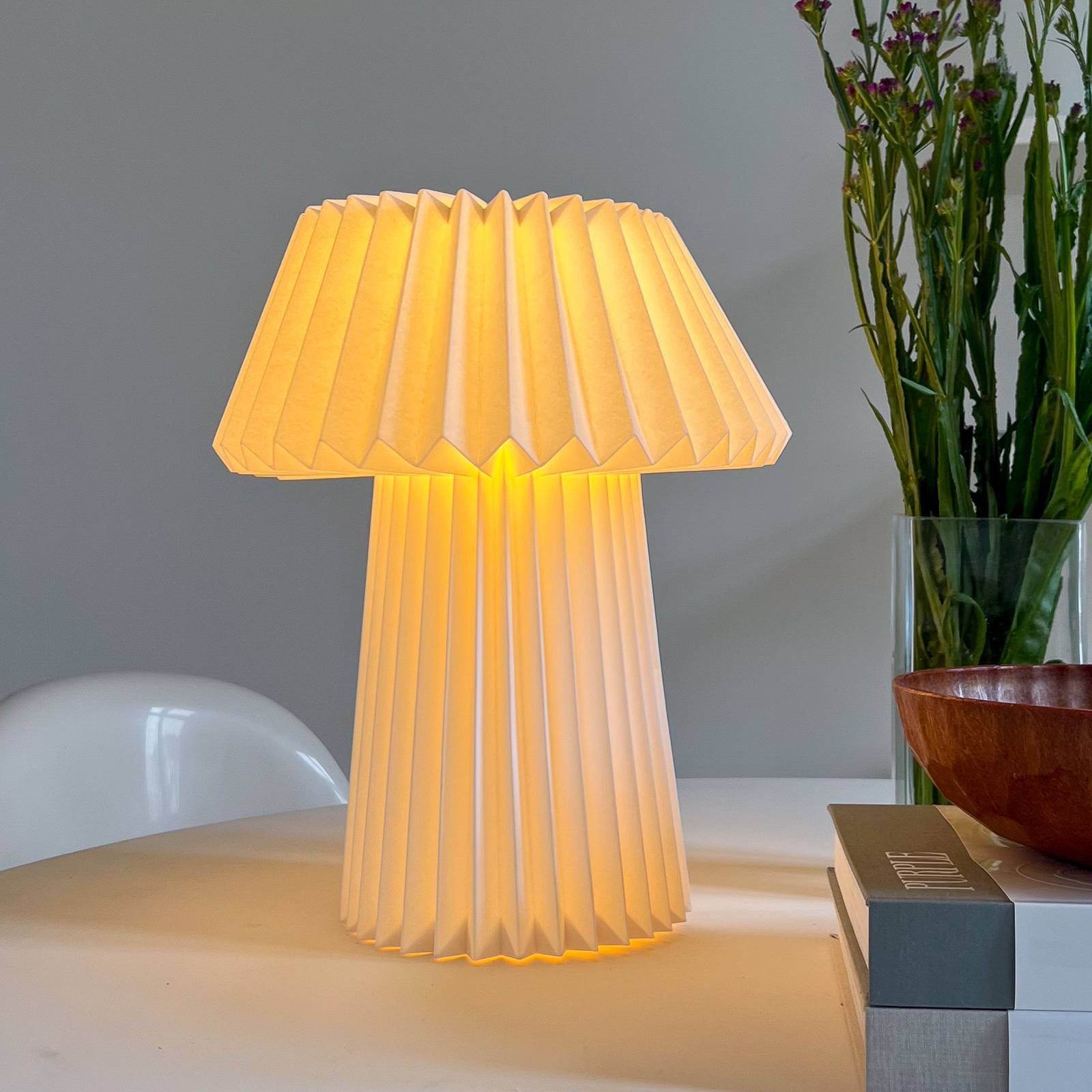 foto del prodotto lampada da tavolo lindby magali, bianco, carta, 34 cm, e14