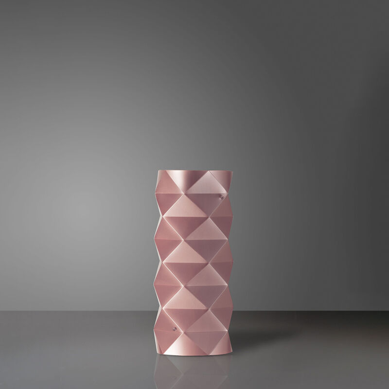 foto del prodotto lampada da tavolo moderna 1 luce prisma polilux rosa metallico h32 made in italy