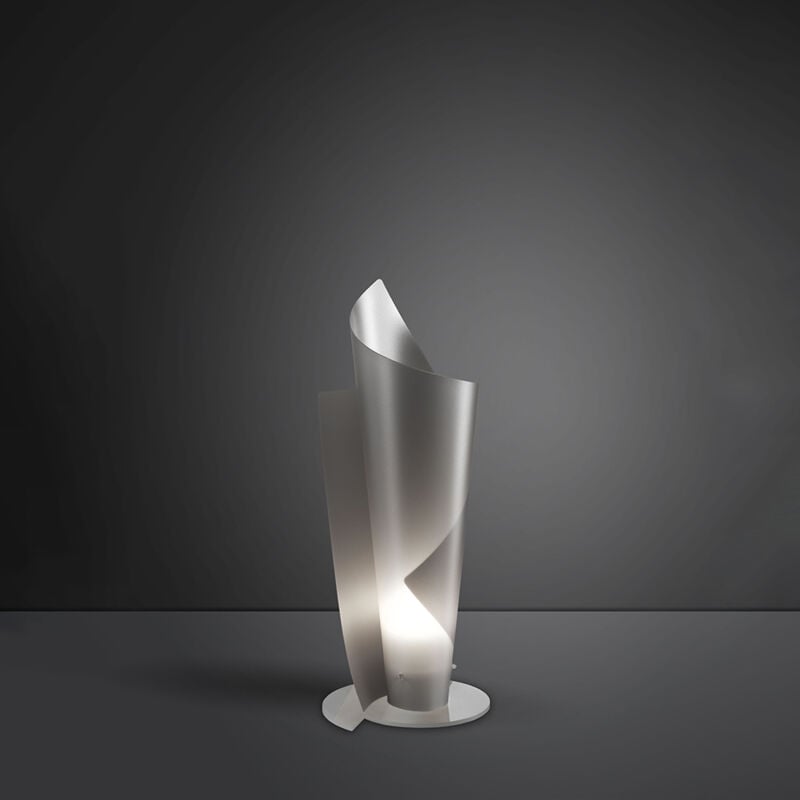 foto del prodotto lampada da tavolo moderna a 1 luce vela in polilux argento h50 made in italy