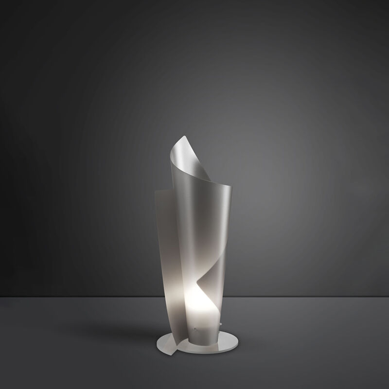 foto del prodotto lampada da tavolo moderna a 1 luce vela in polilux argento h70 made in italy