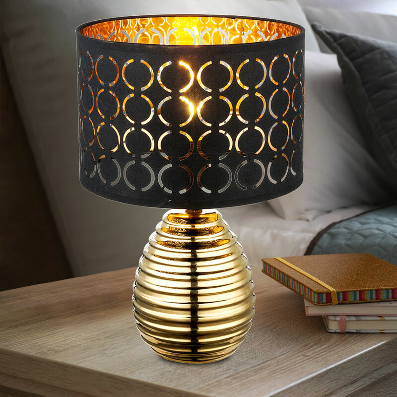 foto del prodotto lampada da terra, lampada da terra, lampada da tavolo, lampada da tavolo, paralume nero, oro, punzonature decorative, velluto, metallo, cavo 1,5 m,