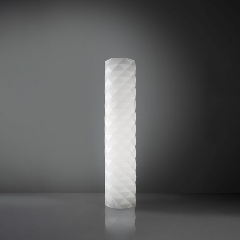 foto del prodotto lampada da terra moderna 3 luci prisma in polilux bianco h122 made in italy