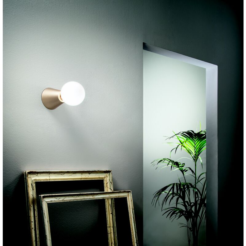 foto del prodotto lampada faretto da interno 12x12 cm fog in alluminio verniciato oro