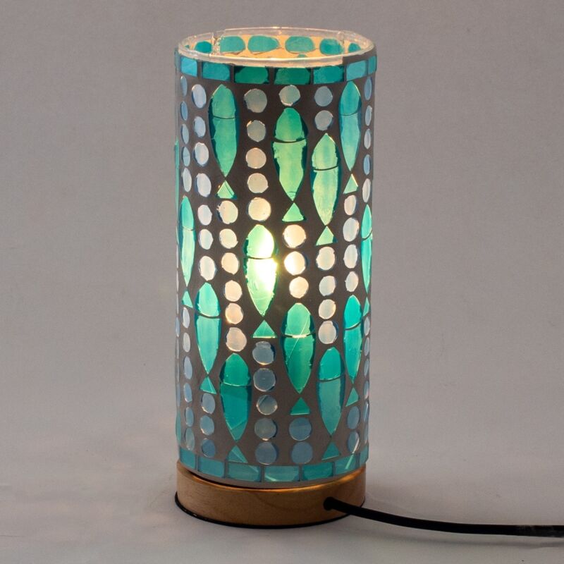foto del prodotto lampada in mosaico dal design esclusivo per arredare la tua casa con stile ed eleganza