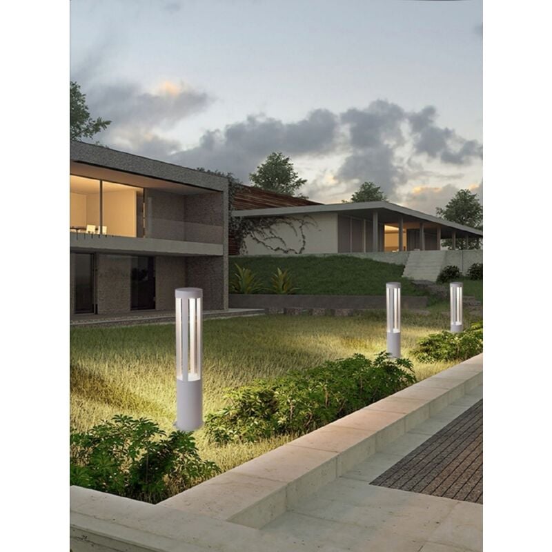 foto del prodotto lampada led da giardino con fissaggio a terra 12w colore bianco 600 lumen da esterno ip65 60cm colore luce bianco naturale