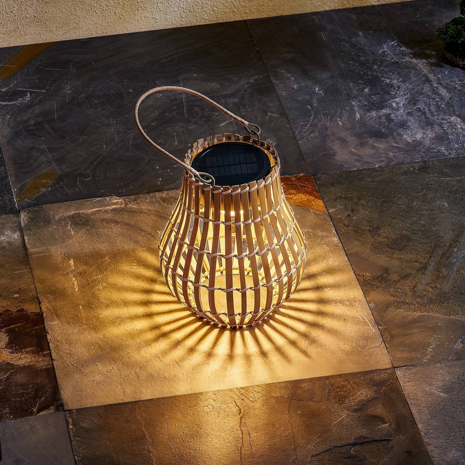 foto del prodotto lampada led per terrazza amaria di lindby, bambù, 18 cm