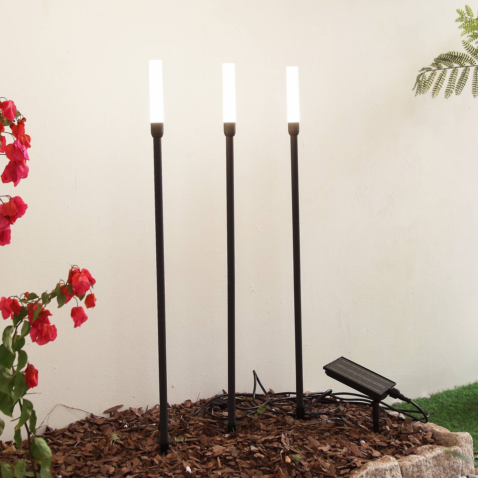 foto del prodotto lampada led solare balian di lindby, set di 3, nero, alluminio, 3000k
