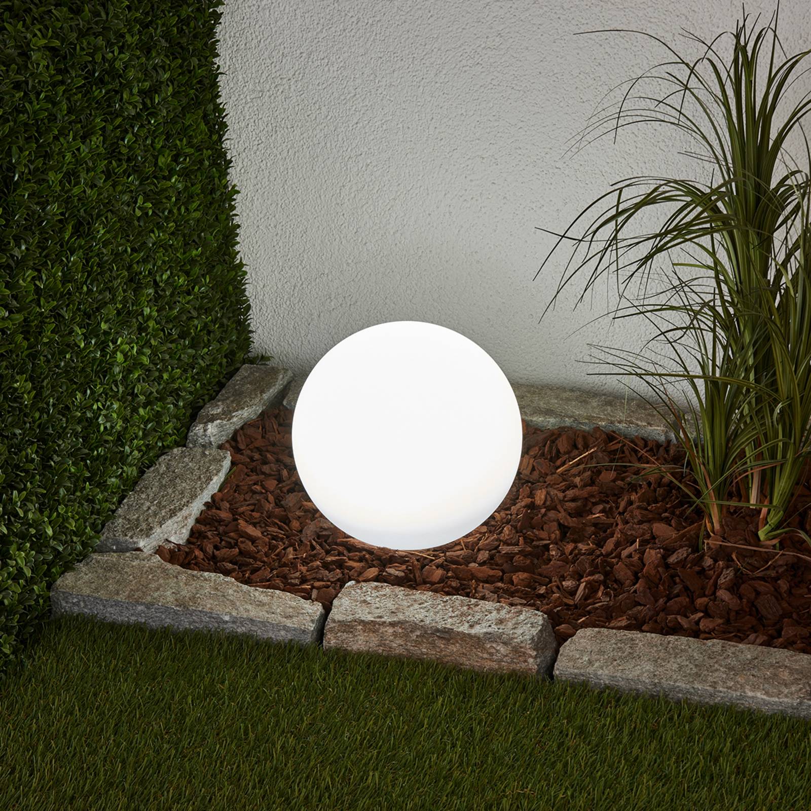 foto del prodotto lampada led solare lago di lindby, 25 cm, globo, punta a terra, bianco